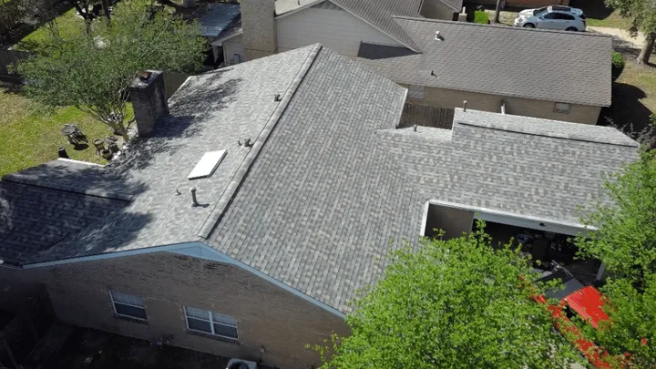Rlynt Roofing project in Conroe, TX